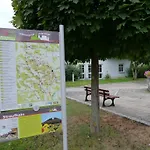 Pensjonat Cafe Im Hof-