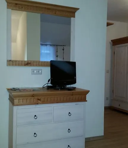 Konukevi Cafe Im Hof- Streufdorf